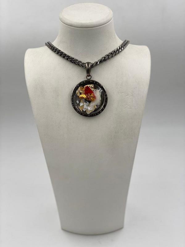 Collana in ottone anallergico, colore nero fumé