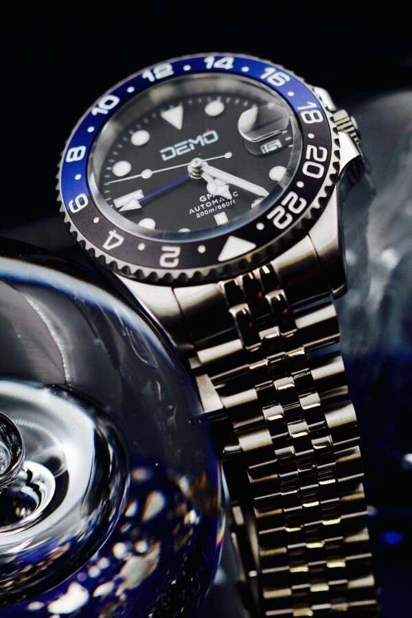 GMT