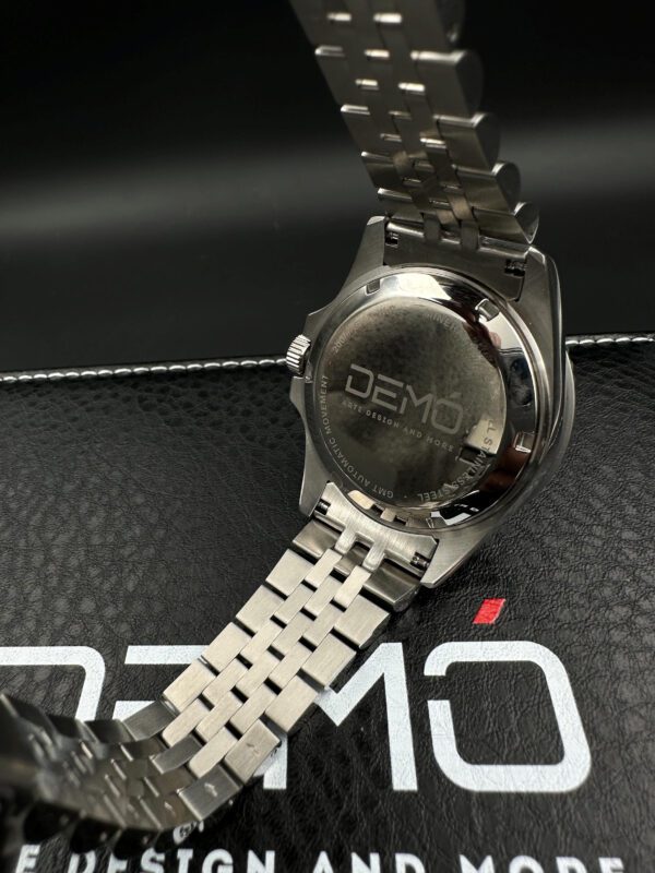 GMT