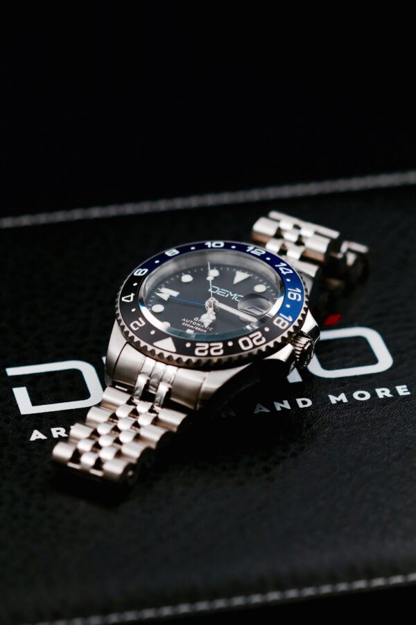 GMT