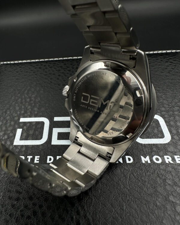 GMT